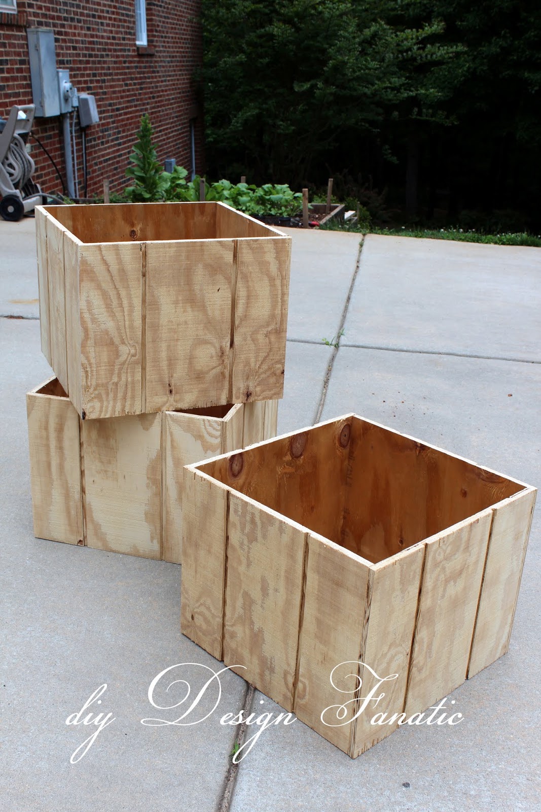 how to build wood planters